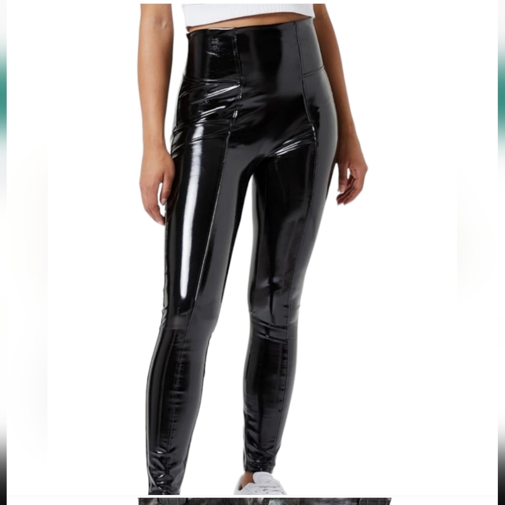 .SPANX Faux Patent Leather Leggings Black SPANX ...Size 1X Petite